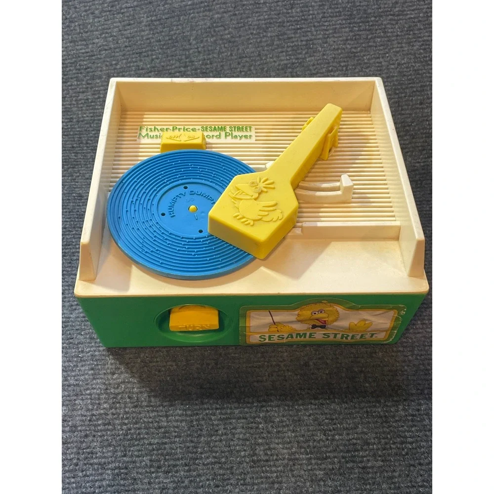 Vintage 1984 Fisher-Price Sesame Street Music Box Record Player 995N with Record